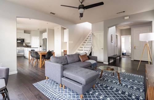 San Ramon Casa | Marvelous San Ramon 4BR w/ Patio, nr Sports & Playgrounds, by Blueground