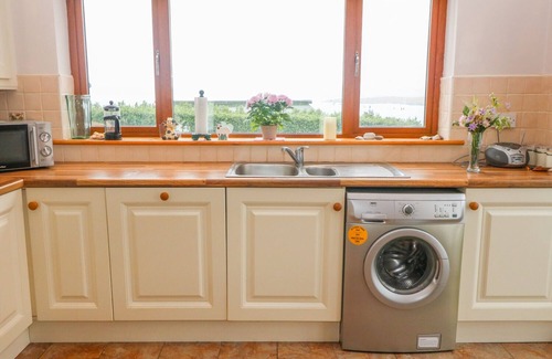 Caherkeen Cabaña | MARY AGNES COTTAGE, pet friendly in Allihies, County Cork