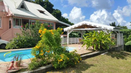 Fort-de-France Casa | Mary Madinina