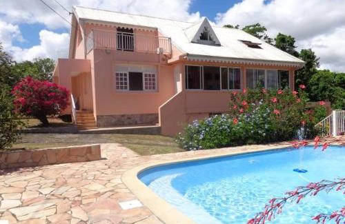 Fort-de-France Casa | Mary Madinina
