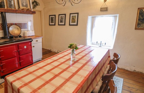 Cordal Cabaña | MARY ROSE COTTAGE, pet friendly in Castleisland, County Kerry