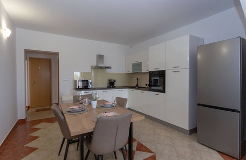 Kastel Sucurac Apartamento | Mary Apartment