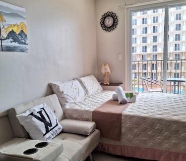 Lapu-Lapu Hotel | MaryneL Suites