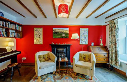 Hawes Casa | Marys Cottage