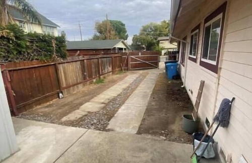 Yuba City Casa | Marysville 3 bedroom 4 beds 2 bath home-Oldest Little City Right in Town