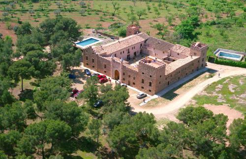 Altura Casa | Masía de San Juan Casas número 3 y 5, con piscina, aire acondicionado y vistas a la montaña