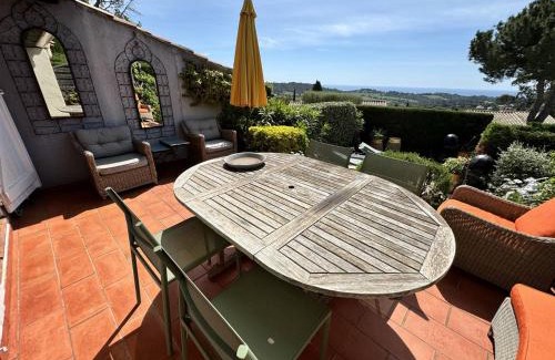 La Croix-Valmer Casa | Mas 2 chambres avec vue mer, piscine, Wi-Fi - FR-1-726-10