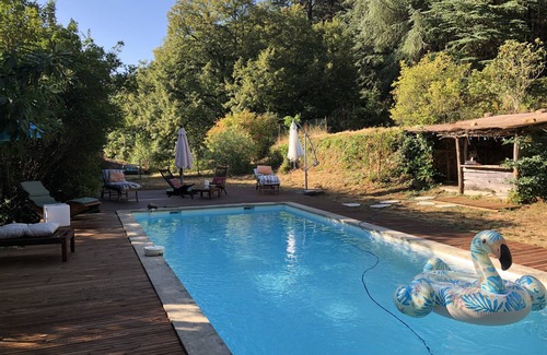 Anduze Casa | Familia típica de Mas Cévenol, aislada, tranquila, piscina privada en el corazón de 20ha