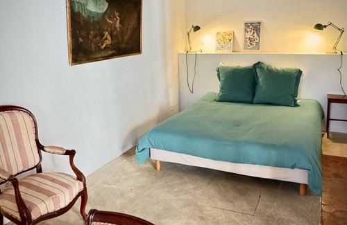 Tarascon Casa | Mas De Monge