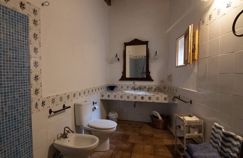 Vall d'Alba Otro | Mas de Paco, integrada en la montaña, piscina, barbacoa y chimenea de leña