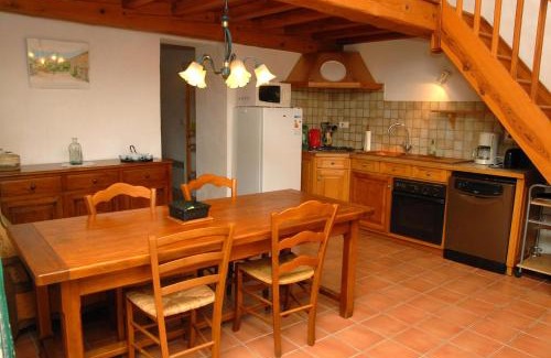 Laval-Saint-Roman Casa | Mas de Trescouvieux