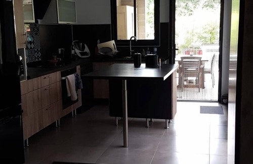 Carpentras Casa | Mas de ville with swimming pool in a green cocoon - Industrial spirit