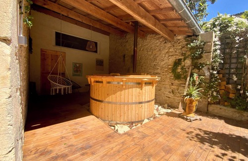 Langlade Otro | Mas des Deux Platanes - Character farmhouse in Langlade!