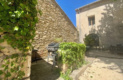 Langlade Otro | Mas des Deux Platanes - Character farmhouse in Langlade!
