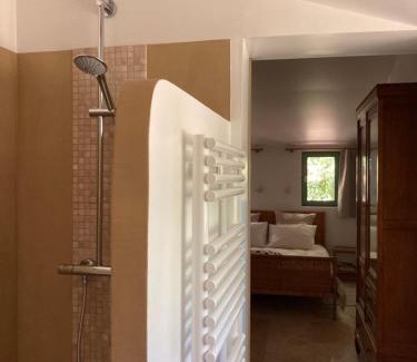 Saint-Quentin-la-Poterie Cama Y Desayuno | Mas du Valorgues