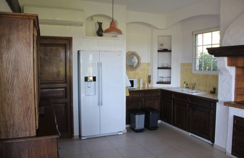 Saint-Laurent-d'Aigouze Otro | MAS EN CAMARGUE WITH SWIMMING POOL AND JACUZZI