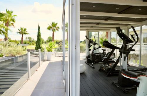 Costieres Cama Y Desayuno | Mas La Farelle Chambre d'hote,Fitness & Salle de jeux Gratuite & SPA en supplément