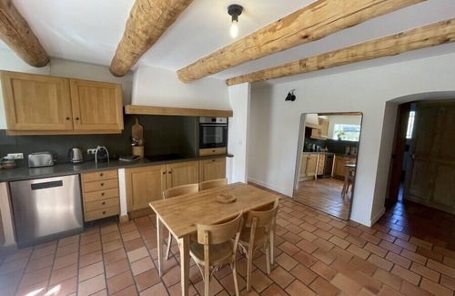 Mallemort Casa | Mas la Pradelle, at the gates of the Luberon, ideal for 12 people