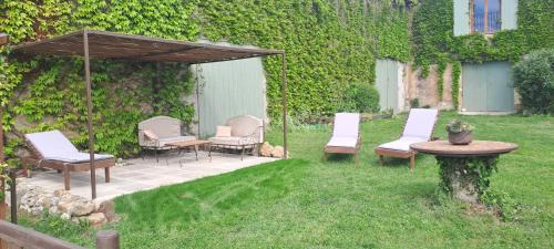 Mouries Casa | mas le devenson