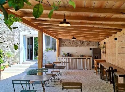 Grospierres Casa | Mas Notre-Dame, Adults only, situation idéale, grand jardin paisible