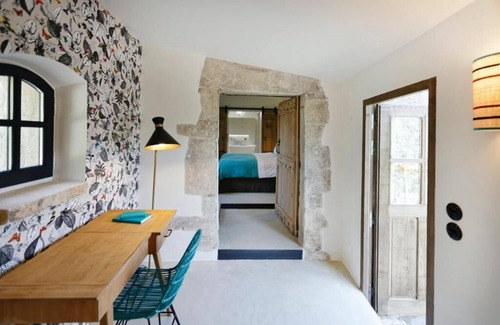 Lacoste Otro | Mas Provençal de Charme, 84480 Lacoste, Luberon, Provence