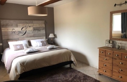 Velaux Otro | Mas Provençal luxury completely renovated 15 minutes from Aix en Pce