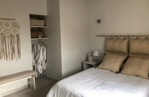 Velaux Otro | Mas Provençal luxury completely renovated 15 minutes from Aix en Pce