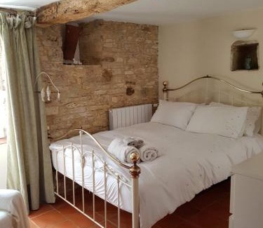 Saint-Medard Cama Y Desayuno | Mas Sarrat Apartment