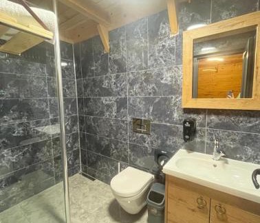 Cayirduzu Chalet De Esquí | Masarona 3 Nolu jakuzili Dağ Evi & Bungalov