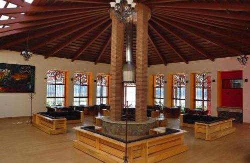 Villa Madero Hotel | MASIA ARAMENI