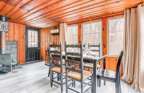 Ashby Casa | Massachusetts Cabin Rental Near Hiking and Skiing!