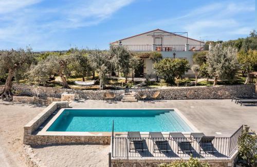 Avola Casa | Masseria Bio - Agriturismo Villa Grazia