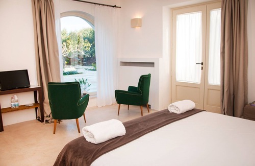 Martina Franca Cama Y Desayuno | Masseria San Michele con piscina en Martina Franca, Puglia