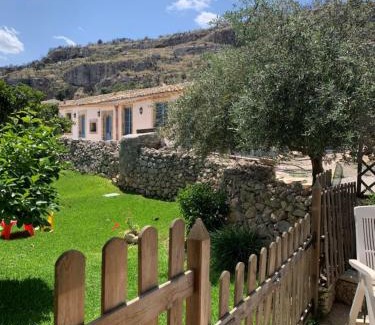 Melilli Casa | Masseria Santacatrini