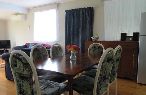 Rotoorangi Cabaña | Massey Country Cottage - 20 minutos del lago Karapiro, el Velódromo, el Santuario Mt