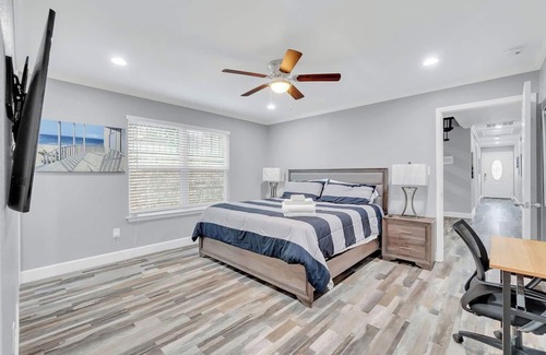 Leon Valley Casa | Massive 9 Bedroom Retreat in Great Location | San Antonio
