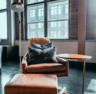 Belltown Apartamento | Massive Downtown Seattle Condo - Free Parking!