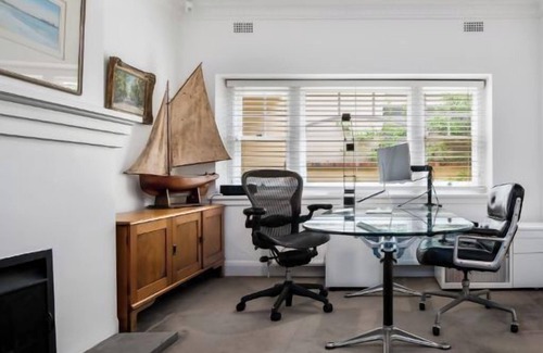 Elwood Apartamento | Massive Mitford! Large, Luxurious 1st Class 4 Bdrm