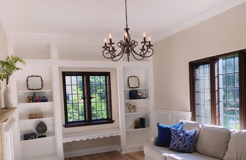 Shorewood Casa | Master Bedroom In Luxury Mansion