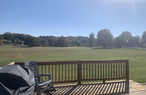 Winston - Salem Casa | Master Bedroom/on Golf Course/quiet Neighborhood/share house with other renters
