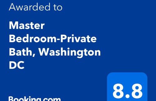 North Cleveland Park Casa | Master Bedroom-Private Bath, Washington DC