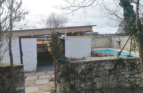 Bourg-de-Visa Casa | Casa principal con piscina para 17 personas cerca de un pequeño pueblo de 82