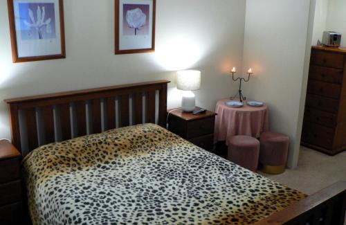 Stirling Casa | Master retreat at Private Estate Near Perth CBD