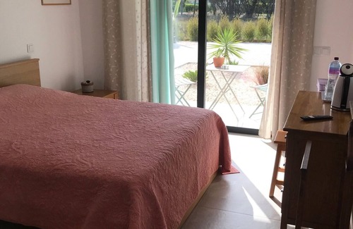 Penina Cama Y Desayuno | Master suite on Penina golf course, quiet and close to town centers and beaches