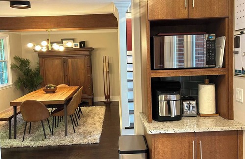 Forest Hills Casa | Masters: Mid Century meets Southern Traditional