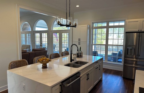 Bath Casa | Masters rental - large 5-bdrm home w/ huge porch, pool, hot tub & game room.