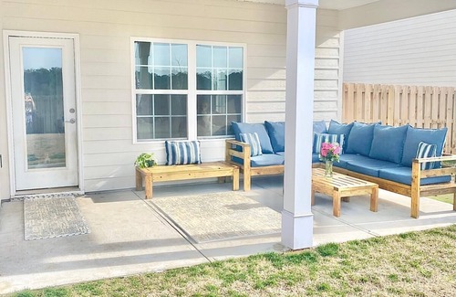 North Augusta Casa | Masters Rental, Spacious 4-bedroom house in welcoming North Augusta with WiFi