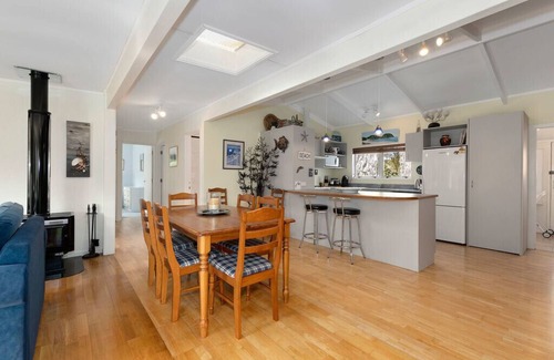 Matapouri Casa | Matapouri Beach Family Haven - Matapouri Holiday Home