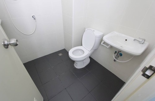 Khlong Kluea Hotel | Matasiri Residence