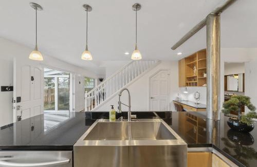 Ferndale Casa | Matia Sandy Point Neptune Beach Private Dock